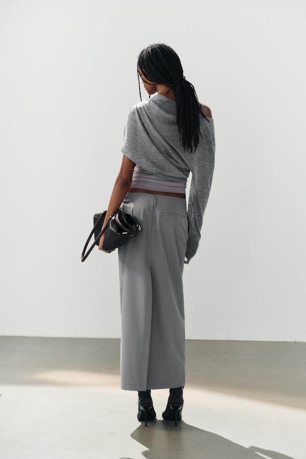 MIDI SKIRT WITH BELT LOOPS