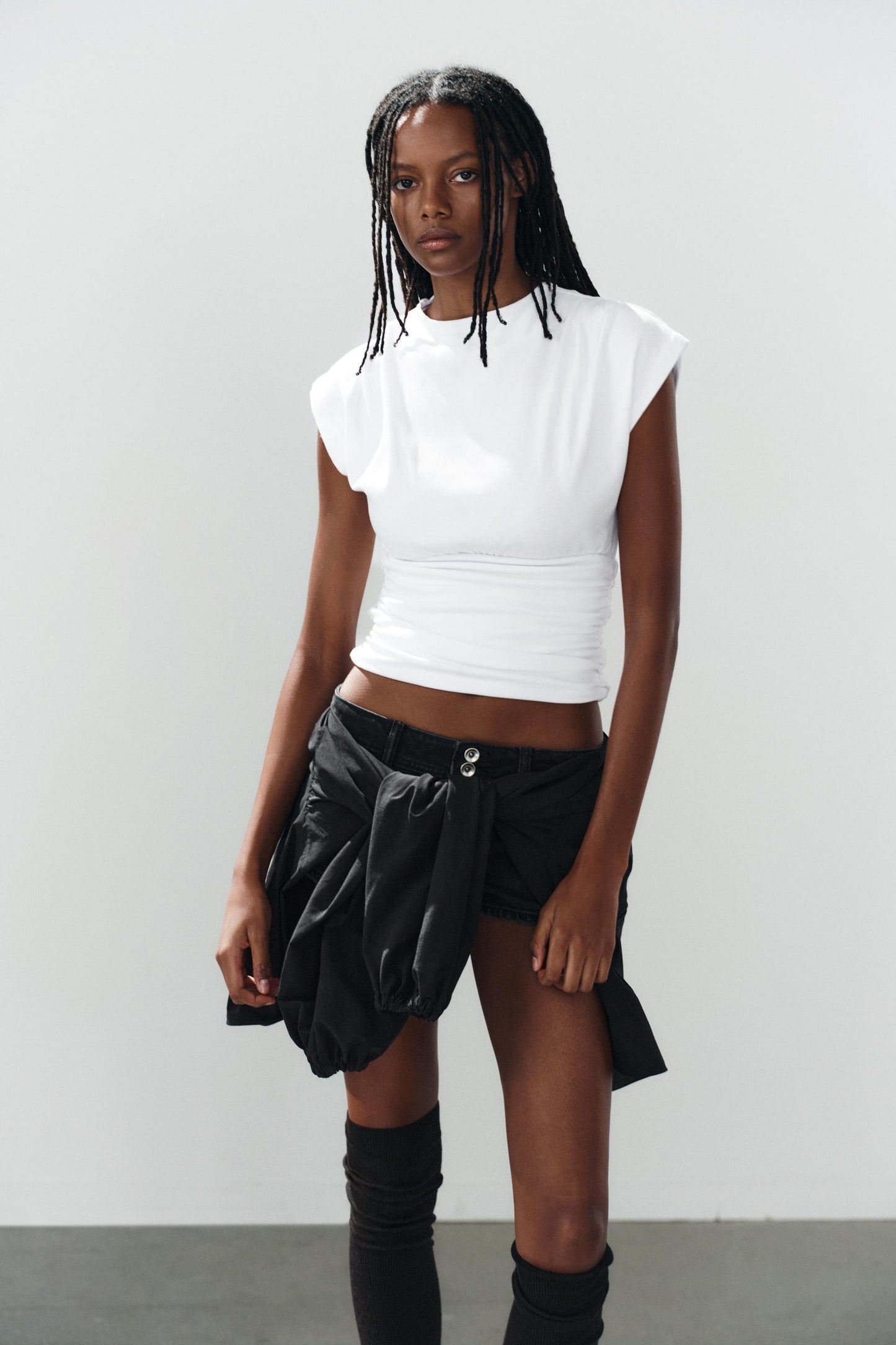 GATHERED SASH TOP