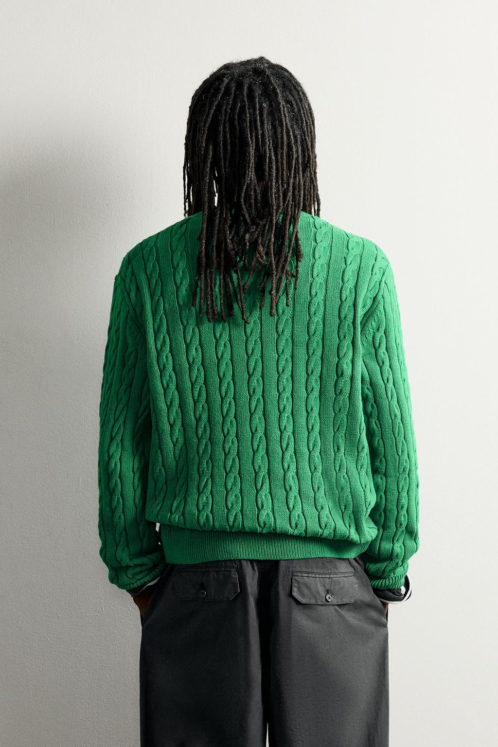 TEXTURED CABLE-KNIT JUMPER